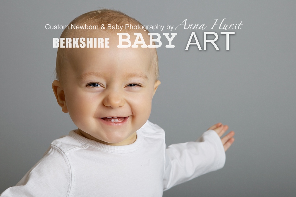 Baby Photographer Berkshire Binfield | 8 Month Old Henry