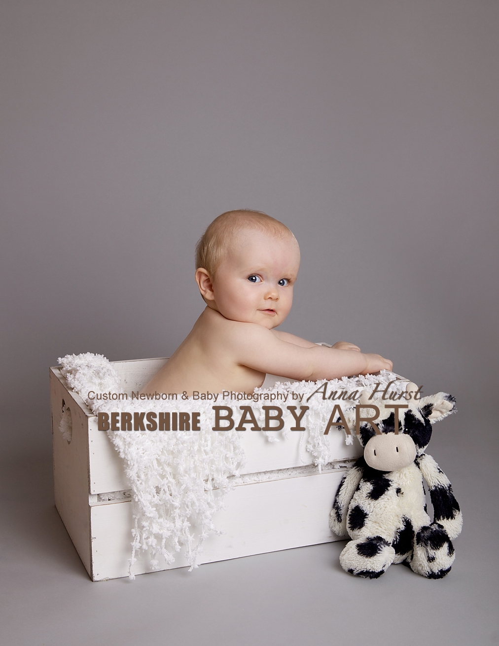 Baby Photographer Berkshire Bracknell | Fearne 8 Months Old