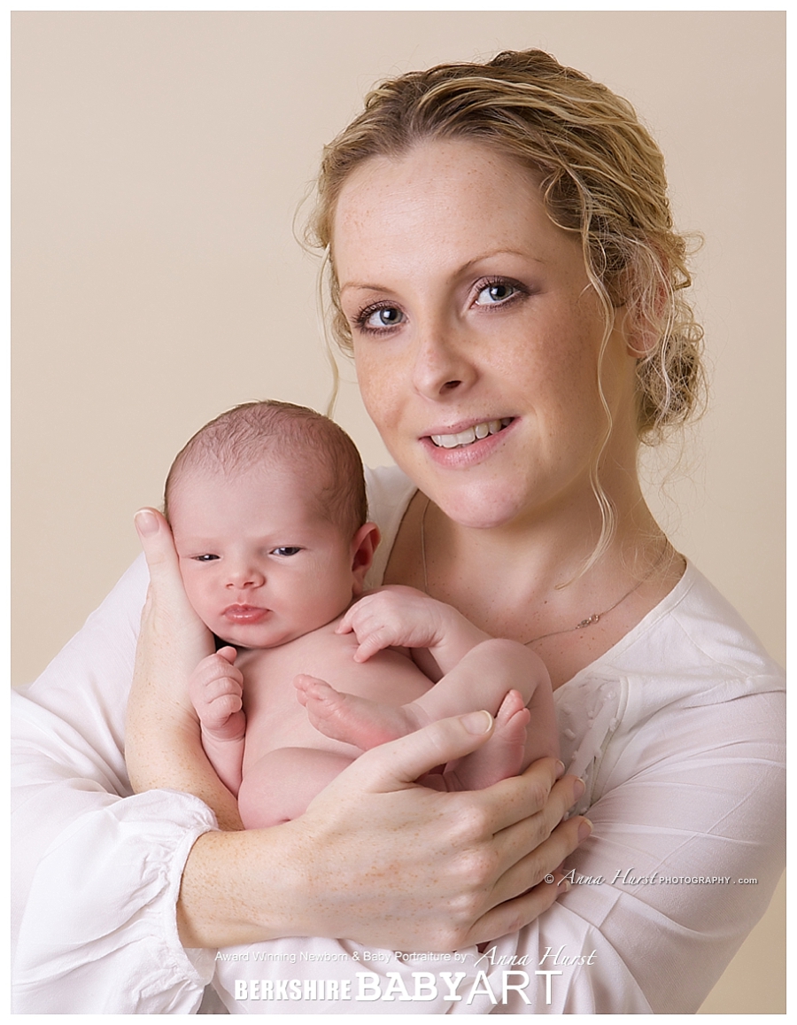 Newborn Photographer Berkshire https://www.annahurstphotography.com