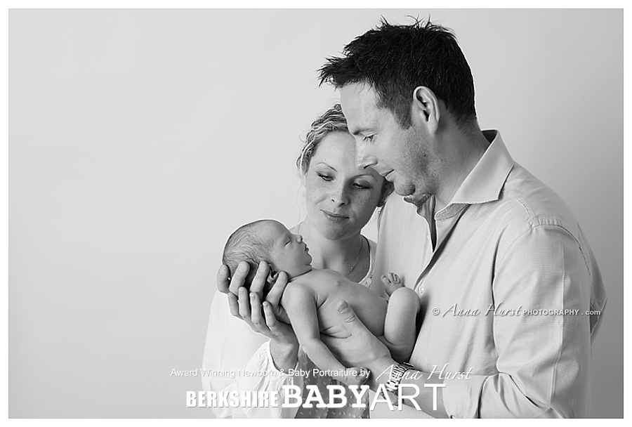 Newborn Photographer Buckinghamshire https://www.annahurstphotography.com