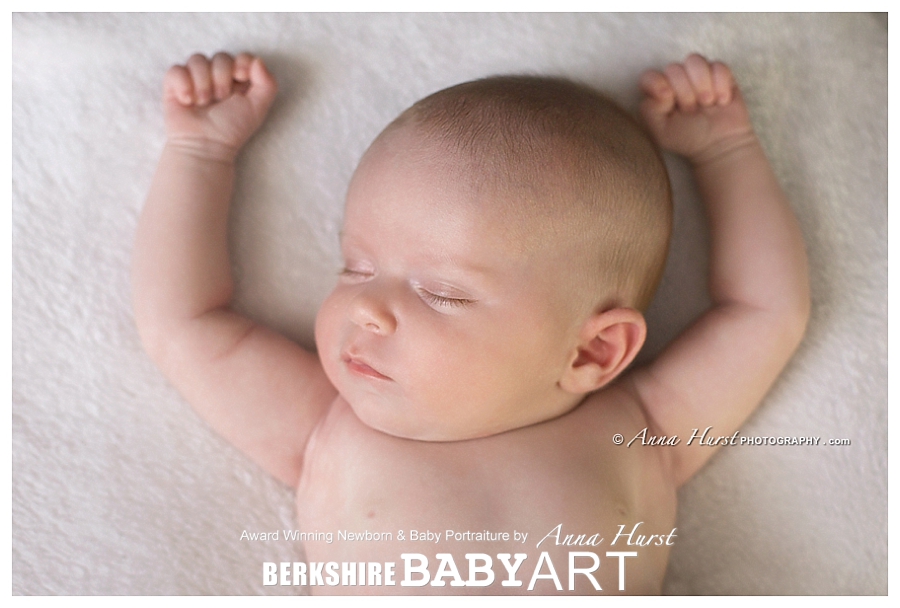 Baby Photographer in Sunningdale https://www.annahurstphotography.com