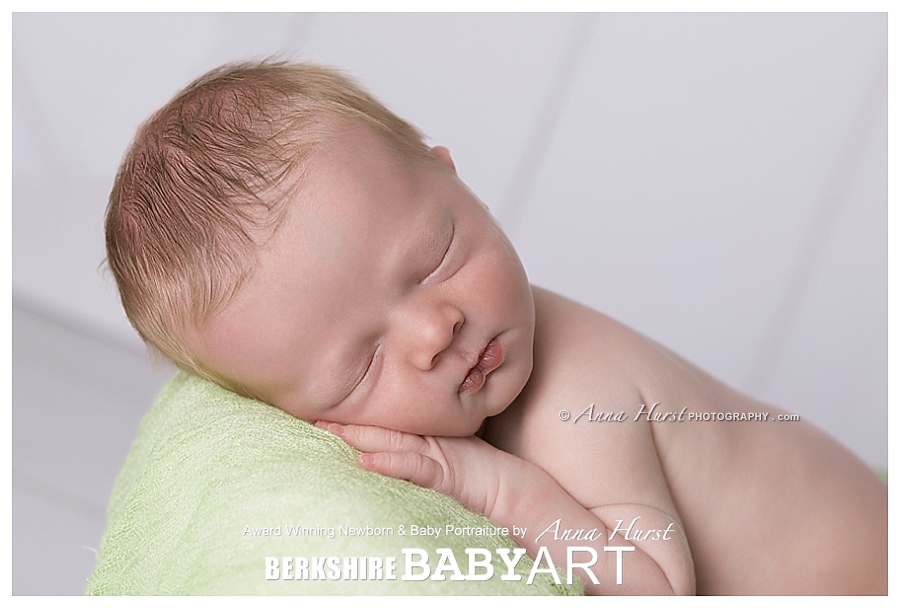 Baby Photographer in Surrey https://www.annahurstphotography.com 