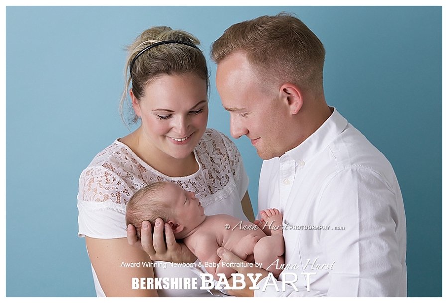 Newborn Photographer in Surrey https://www.annahurstphotography.com 