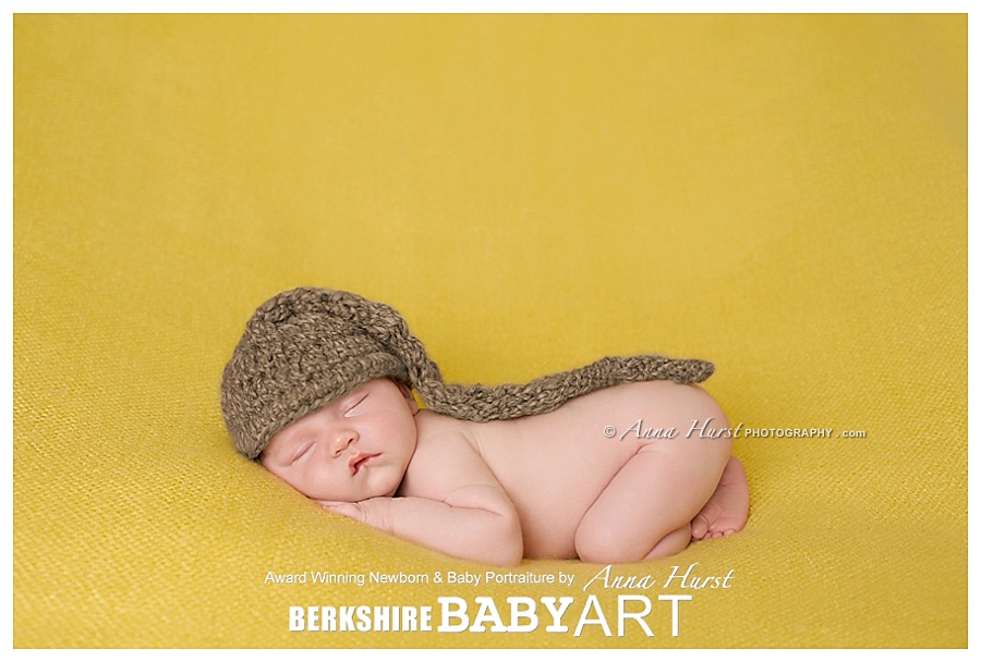Newborn Photographer in Hampshire https://www.annahurstphotography.com