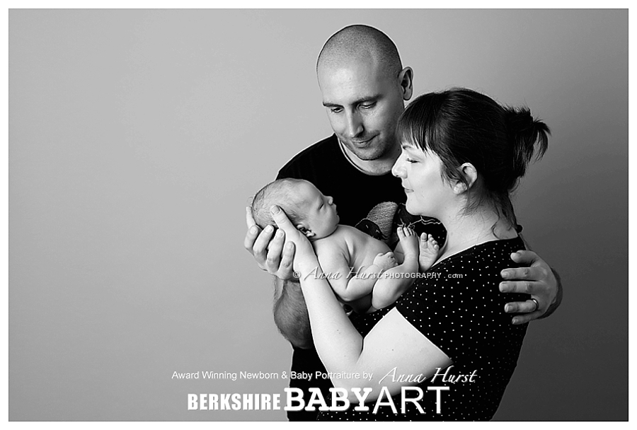 Baby Photographer in Bracknell https://www.annahurstphotography.com