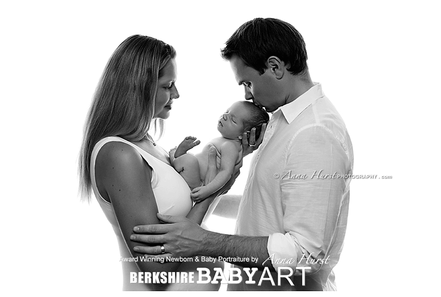 Baby Photographer in Bracknell https://www.annahurstphotography.com