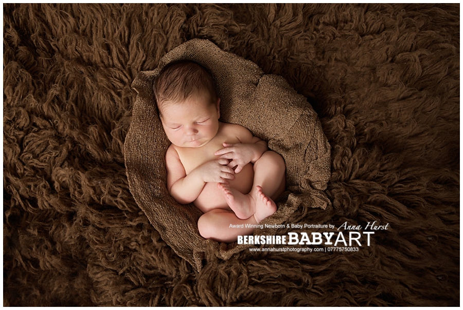 Berkshire Newborn Baby Photographer https://www.annahurstphotography.com