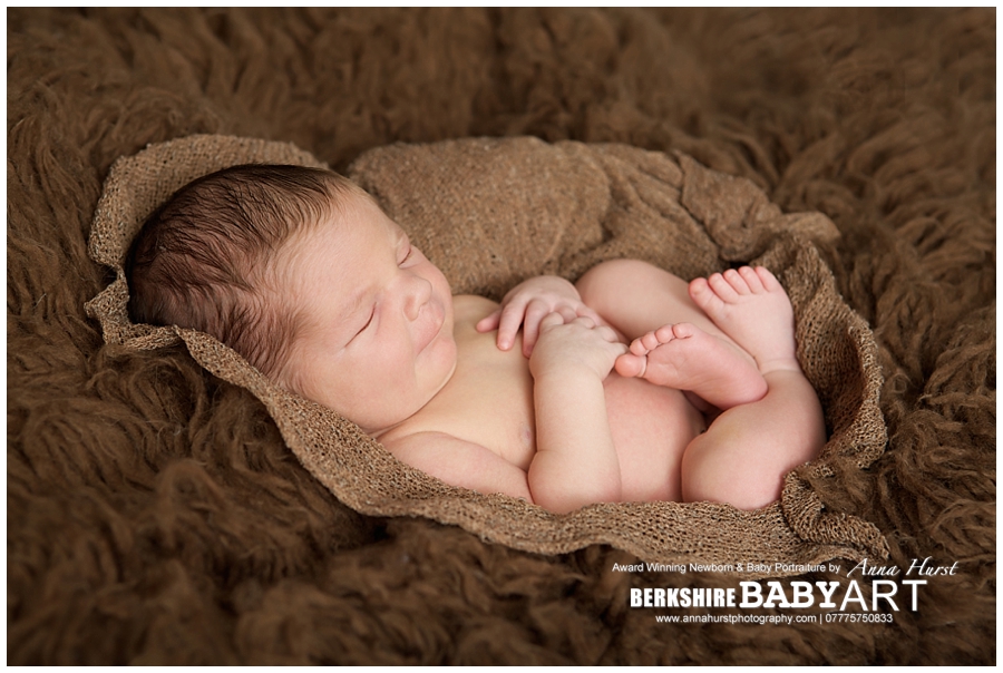 Berkshire Newborn Baby Photographer https://www.annahurstphotography.com