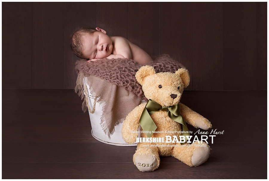 Berkshire Newborn Baby Photographer | Alfie 14 Days Old