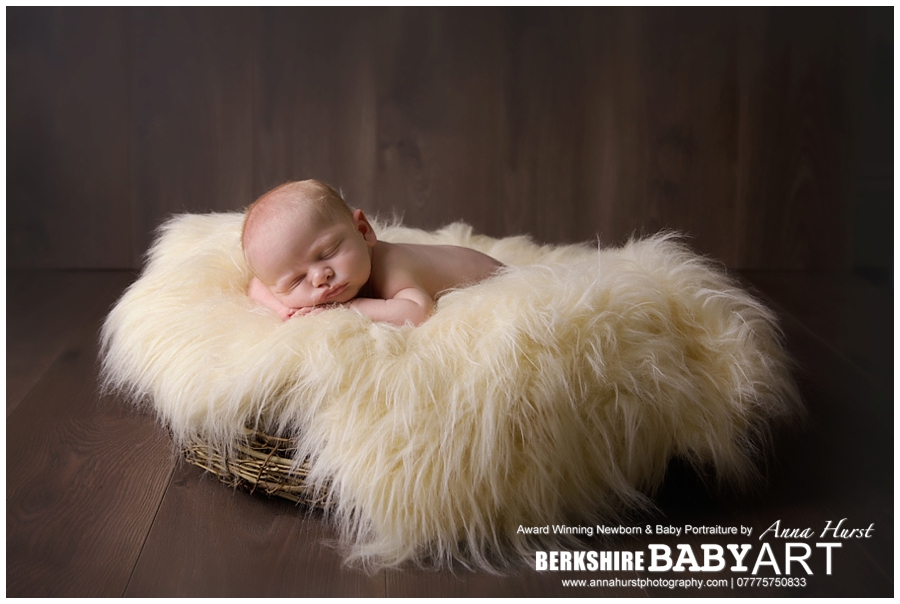 Buckinghamshire Baby Photographer https://www.annahurstphotography.com