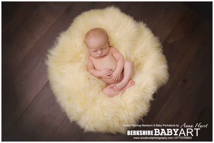 Buckinghamshire Baby Photographer https://www.annahurstphotography.com