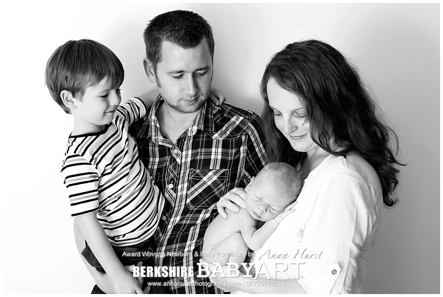 Berkshire Baby and family Photographer https://www.annahurstphotography.com