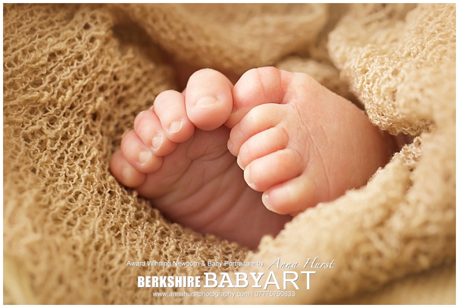 Buckinghamshire Newborn Photographer https://www.annahurstphotography.com