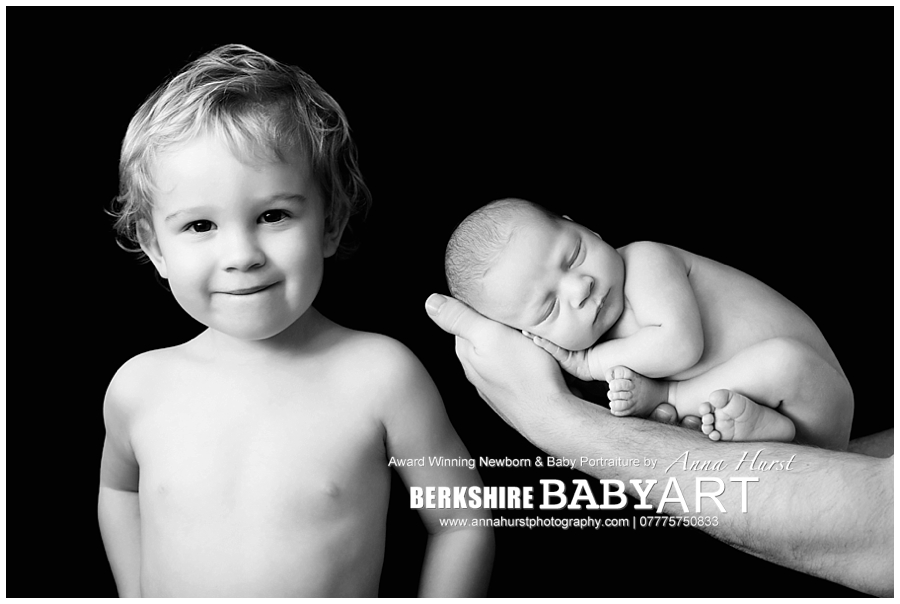 Baby Photographer Woodley Berkshire | https://www.annahurstphotography.com