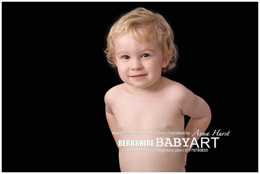Berkshire Baby Photographer | https://www.annahurstphotography.com