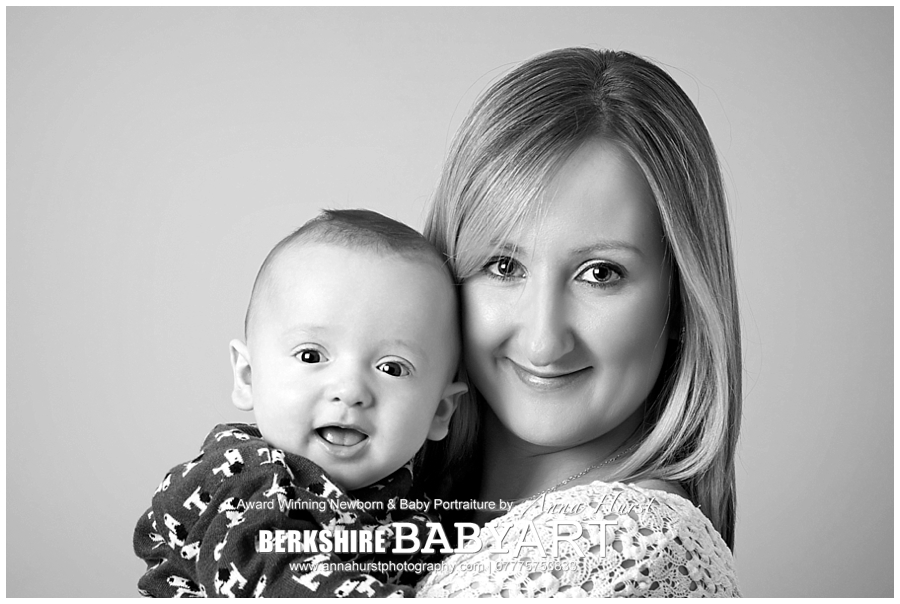 Early Berkshire Baby Photographer https://www.annahurstphotography.com