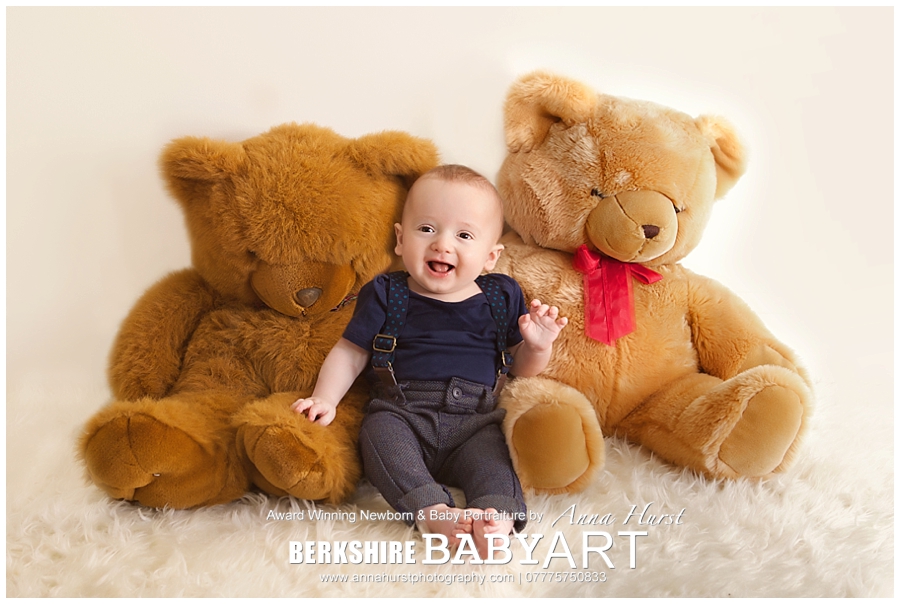 Early Berkshire Baby Photographer https://www.annahurstphotography.com