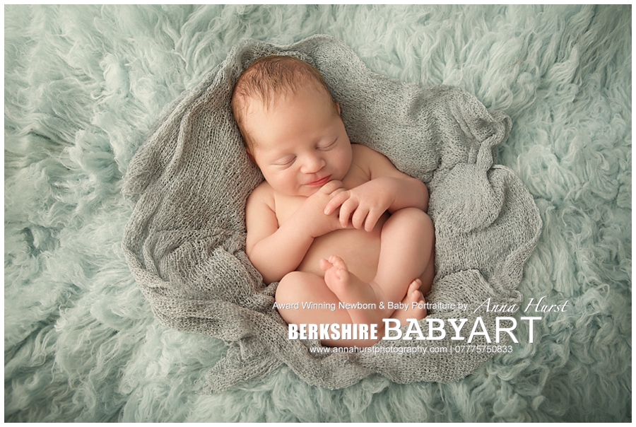 Bracknell Berkshire Newborn Baby Photographer