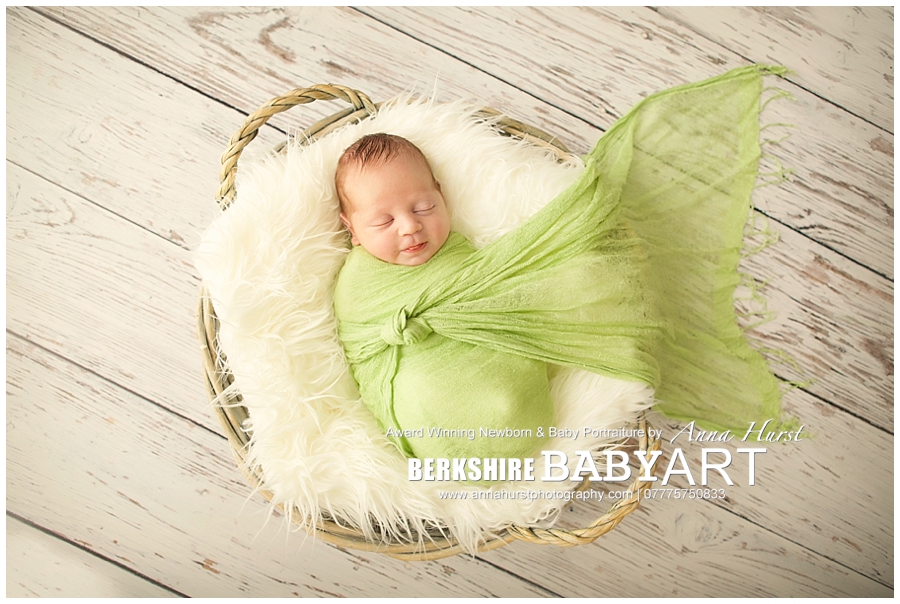 Bracknell Berkshire Newborn Baby Photographer