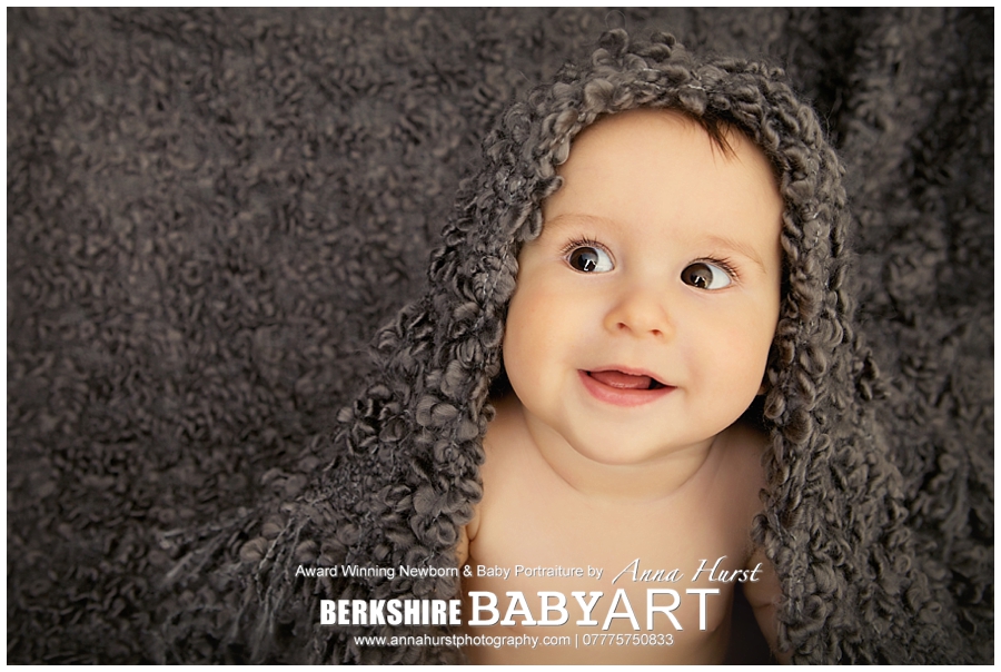 Wokingham Berkshire Baby Photographer https://www.annahurstphotography.com