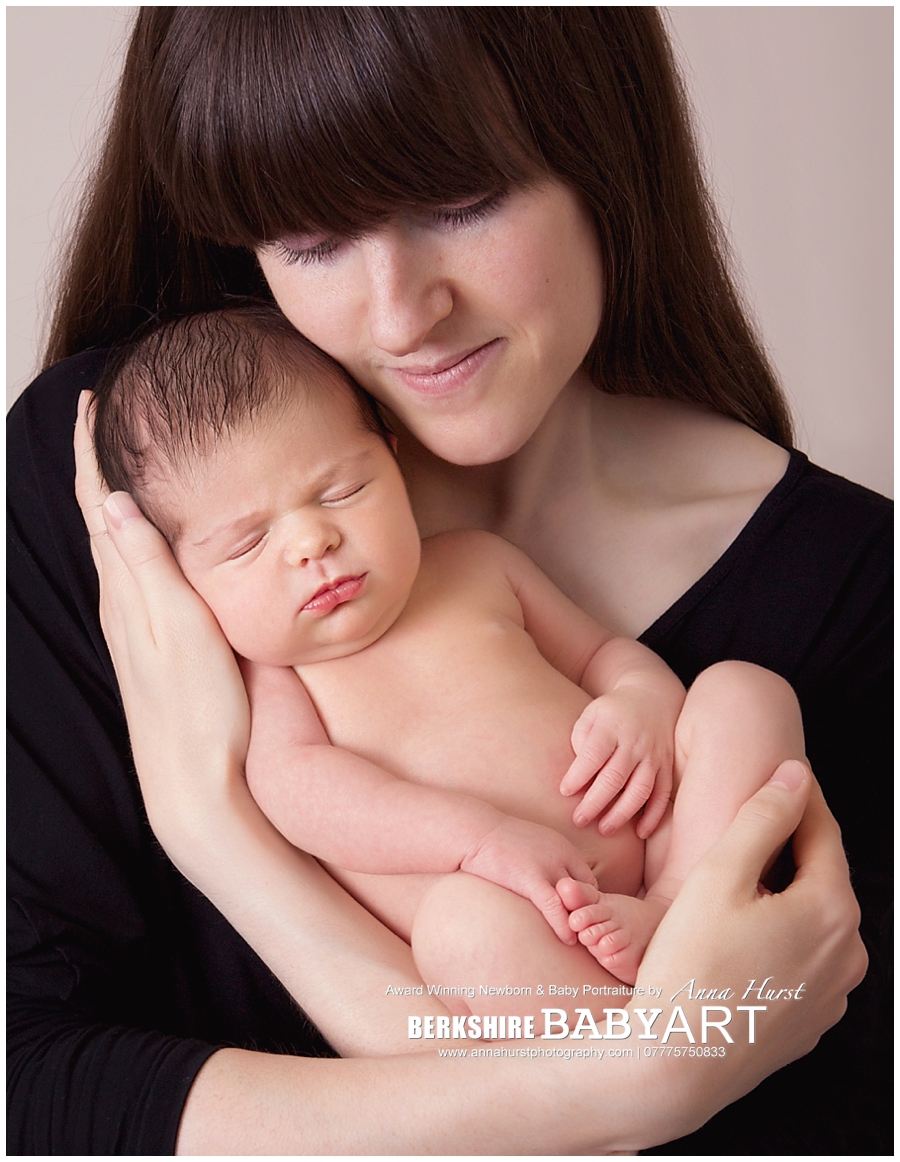 Sunningdale Berkshire Newborn Baby Photographer https://www.annahurstphotography.com