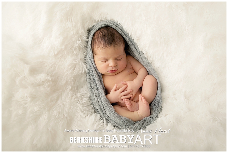 Berkshire Newborn Baby Photographer https://www.annahurstphotography.com