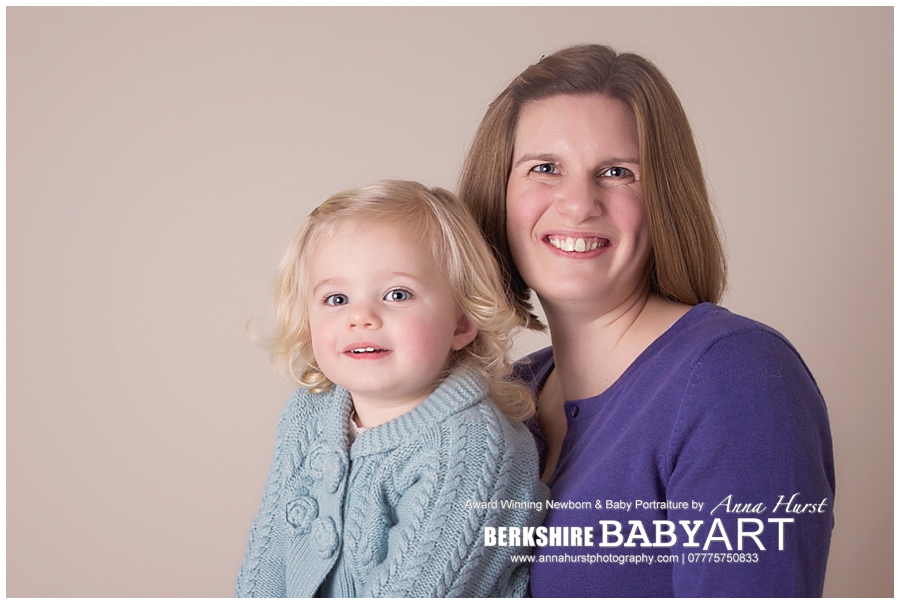 Reading Berkshire Baby Photographer | https://www.annahurstphotography.com