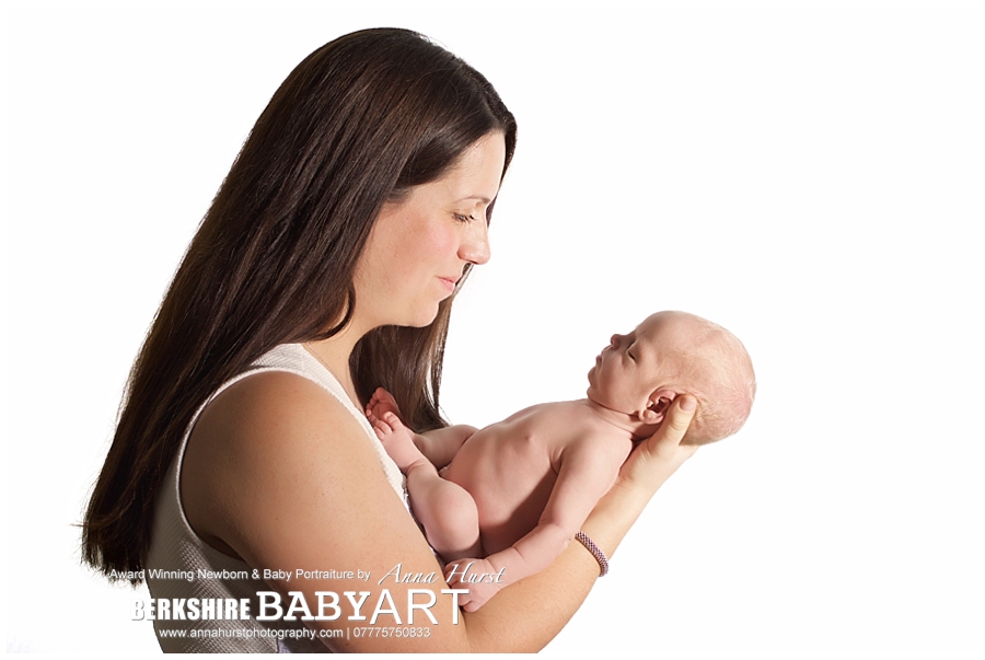 Wokingham Berkshire Newborn Baby Photographer https://www.annahurstphotography.com