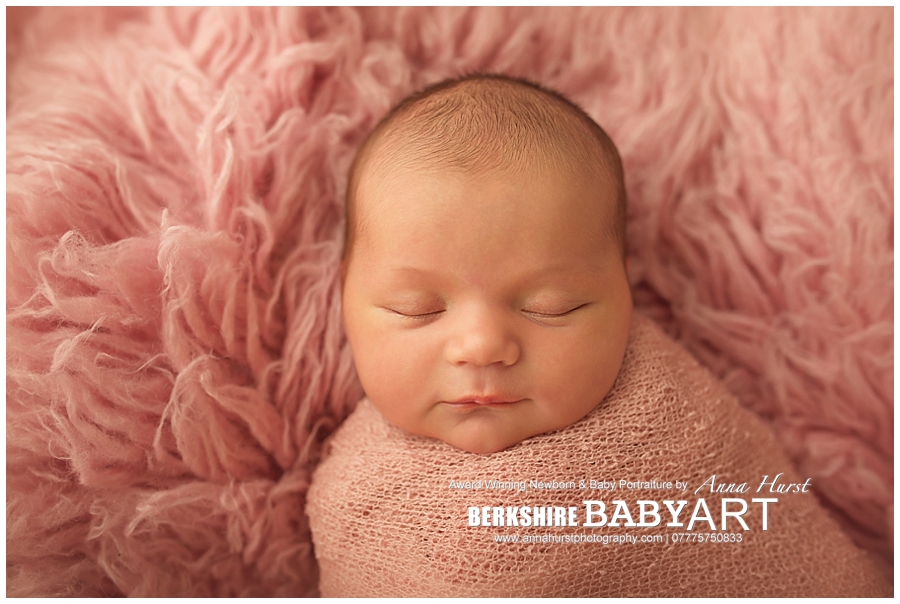 Chavey Down Berkshire Newborn Baby Photographer https://www.annahurstphotography.com