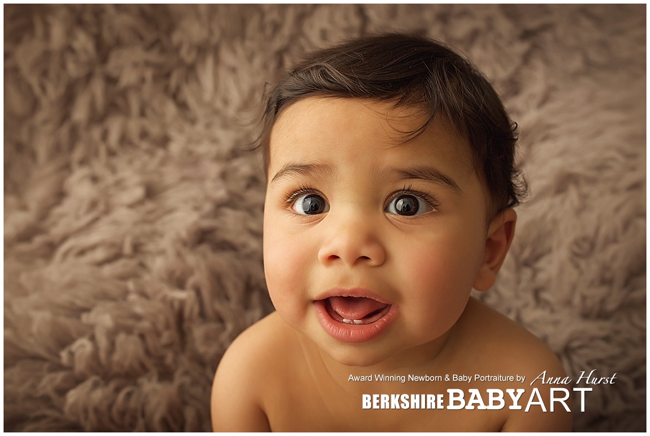 Ascot Berkshire Baby Photographer | https://www.annahurstphotography.com
