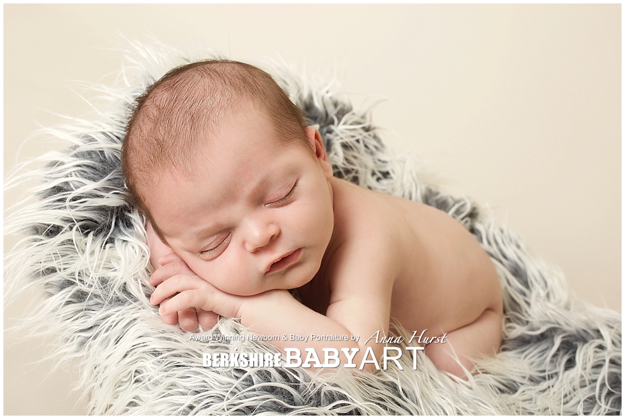 Berkshire Sunningdale Newborn Baby Photographer | Anna Hurst Photography