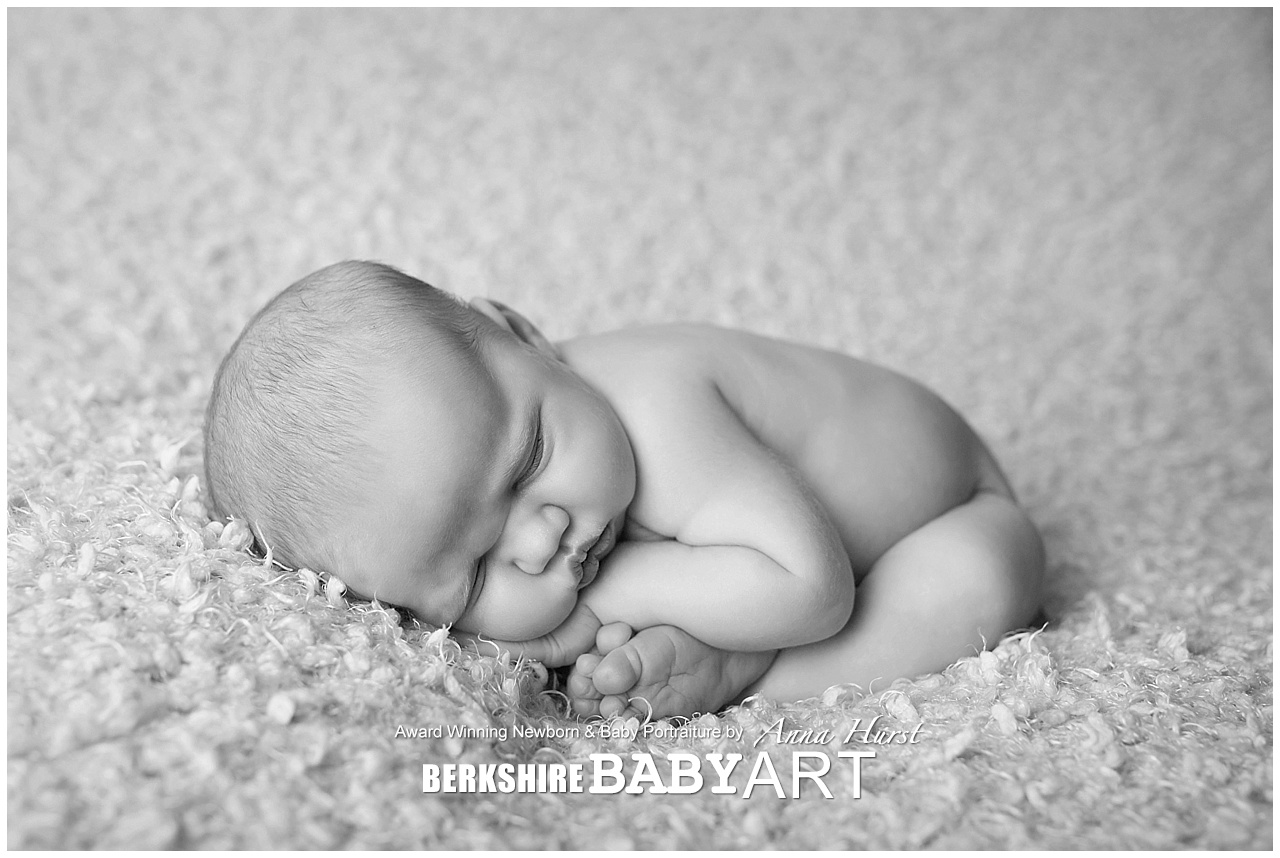 Berkshire Newborn Baby Photographer https://www.annahurstphotography.com