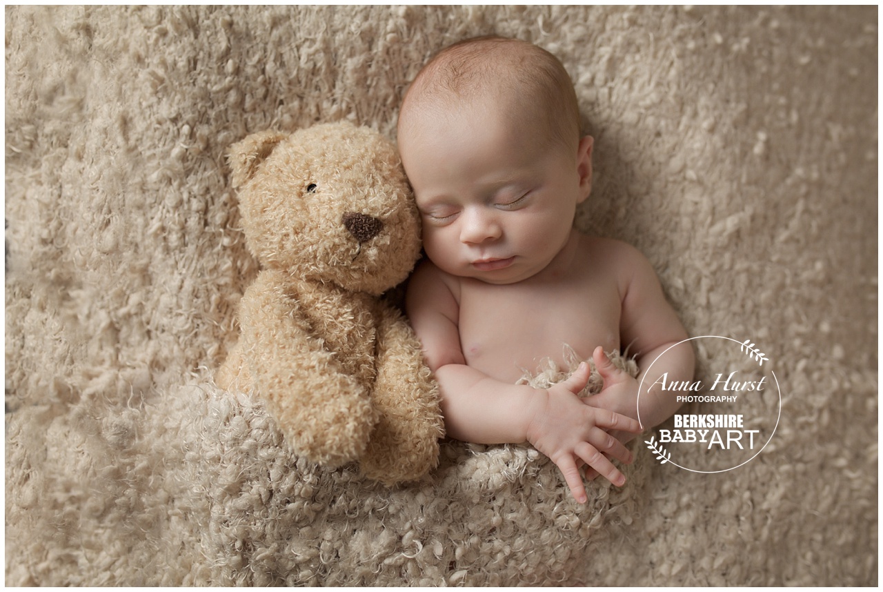 Berkshire Baby Photographer | Kate 3 Weeks Old