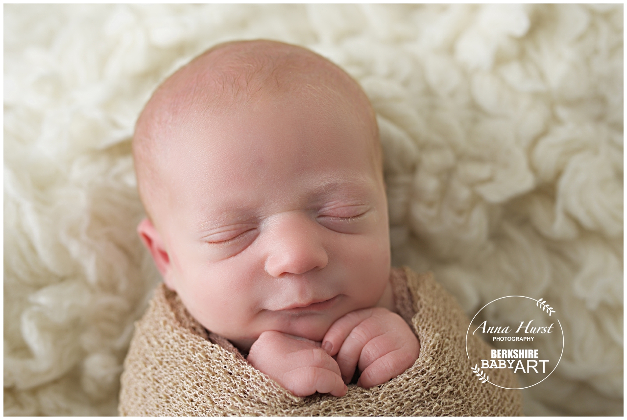 Bracknell Newborn Photographer | Dylan 2 Weeks Old